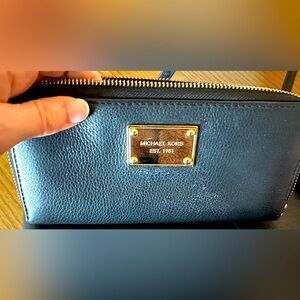 Michael Kors Black Leather Wallet (EUC)